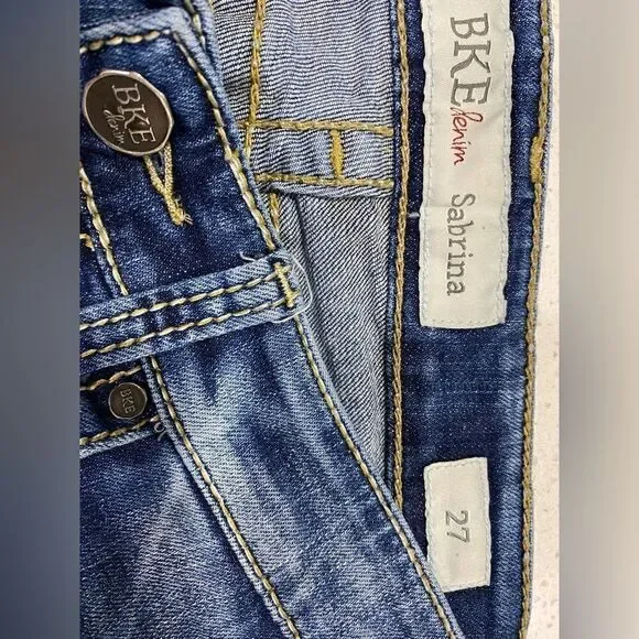 BKE 27x25 Sabrina Distressed Low Rise Stretch Cropped Denim Jeans EUC - Picture 10 of 10